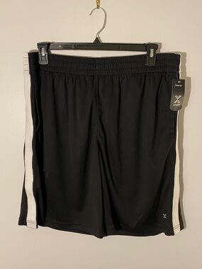 Xersion NWT Men’s Basketball Shorts XL Black 10” Inseam